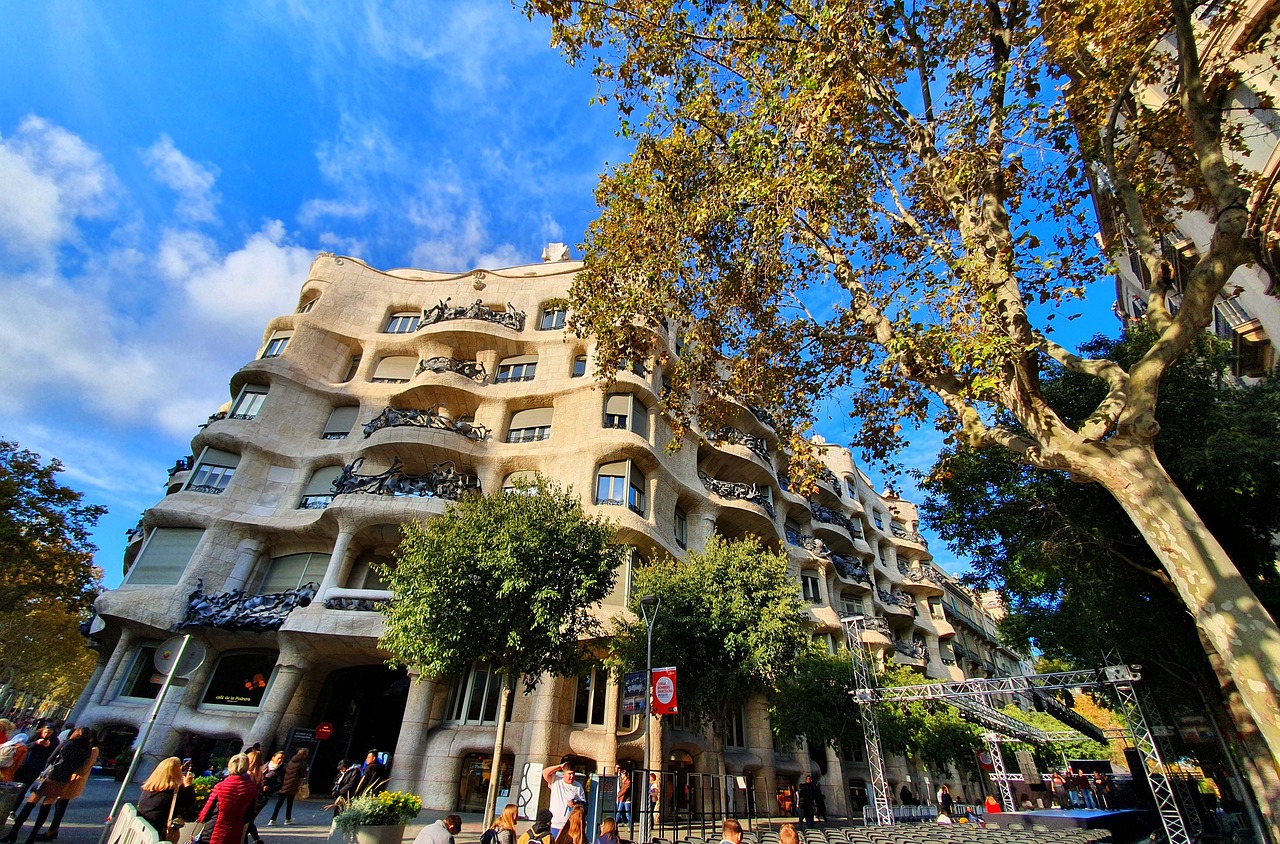 barcellona spagna gaudi casa mila