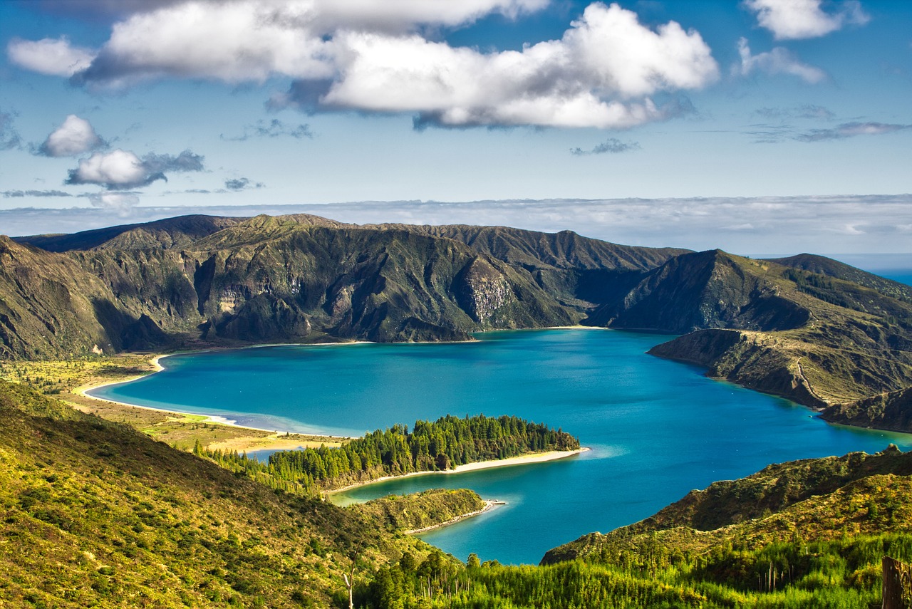 natura paesaggio lago di fuoco